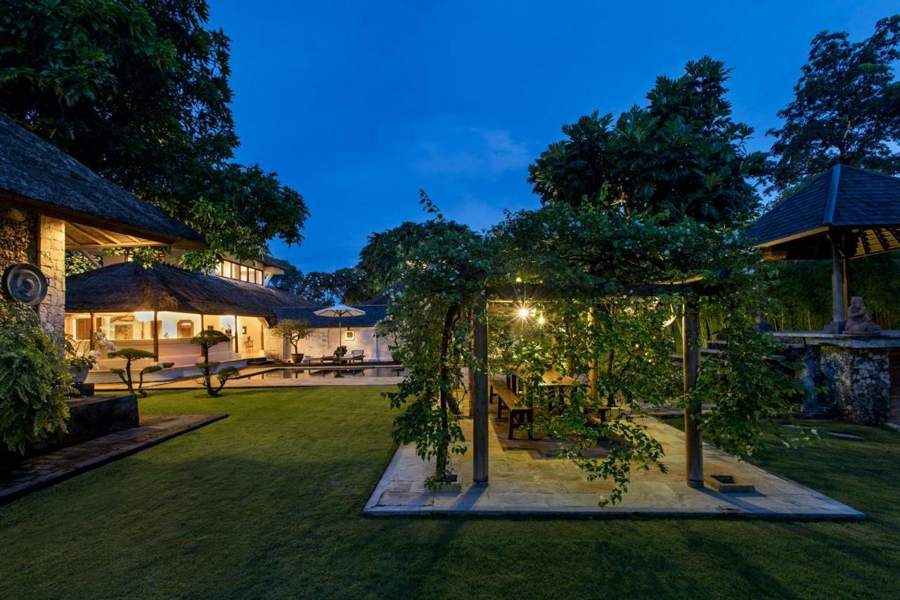 Villa Wantilan Putih Sanur  Luaran gambar